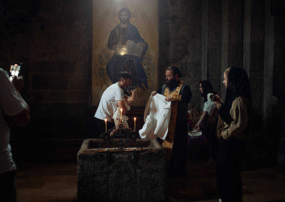 Обряд крещения - Лилия . Обряд крещения - Лилия .