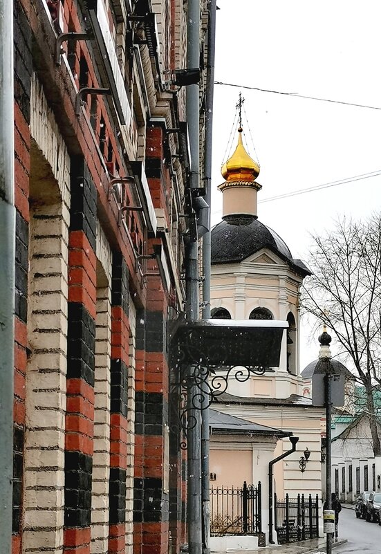 В одном из переулков Москвы - Любимова Ольга 