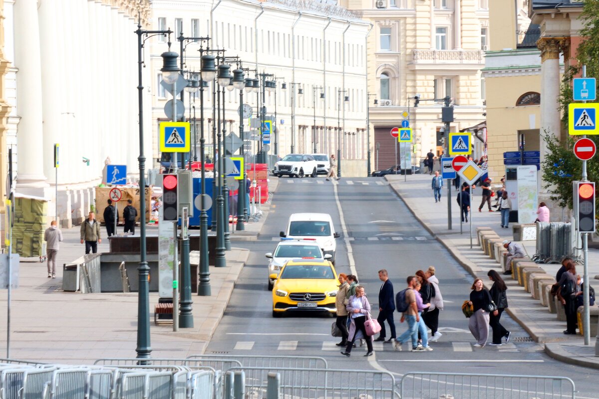 Москва - Андрей Л. В.