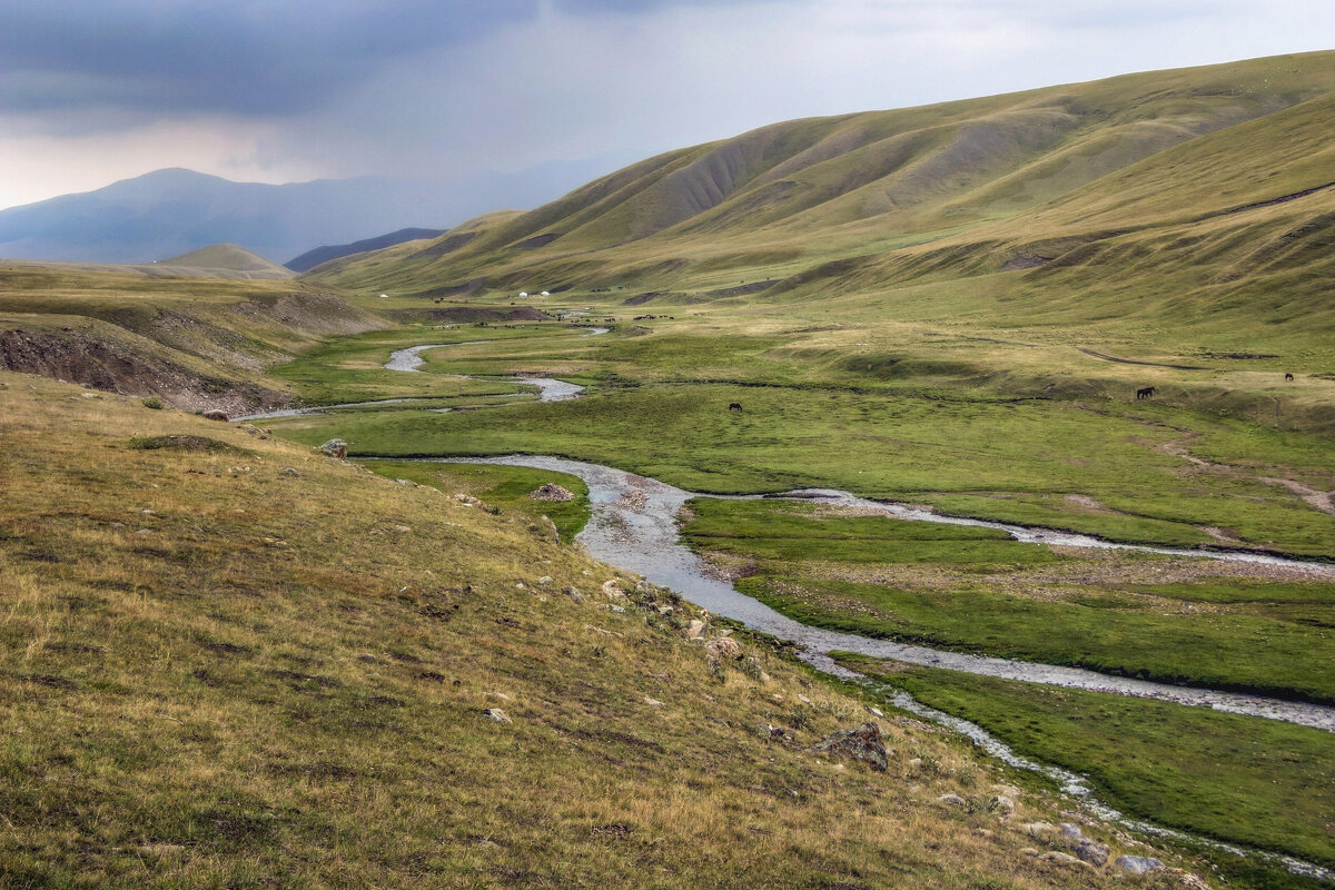 Долина горной реки,Тургень - LudMila 