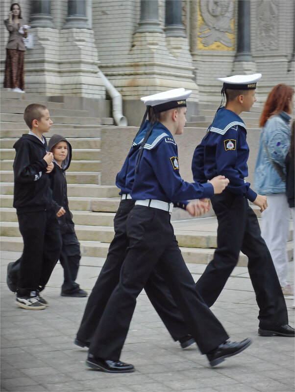 "...С какого парохода И на каких морях?.." - sv.kaschuk 