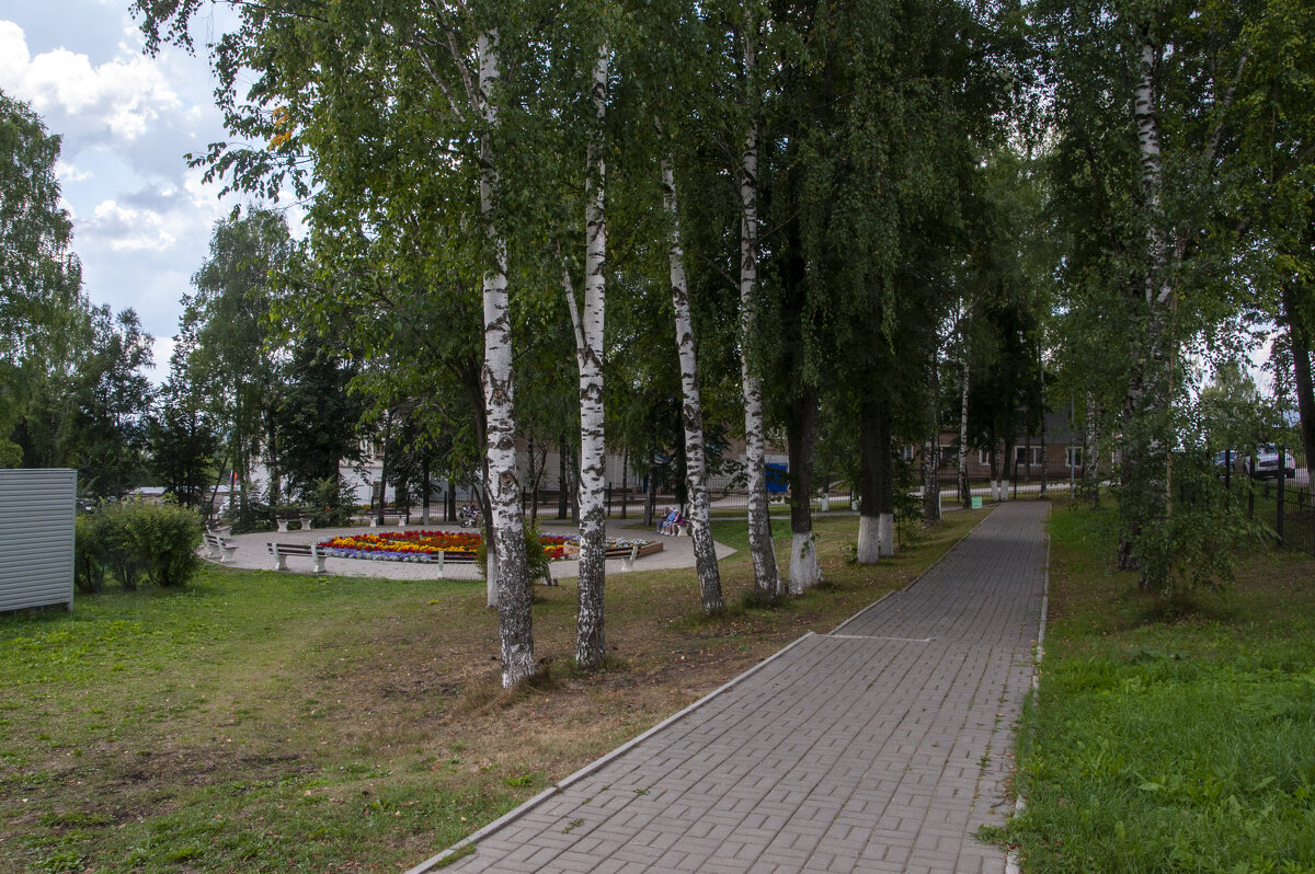 В Кривощёковском сквере - Gen 