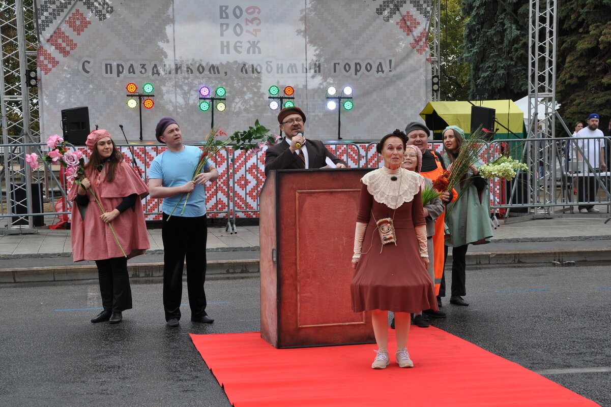 Начало спектакля "Дюймовочка" Воронежского театра кукол - Татьяна Машошина