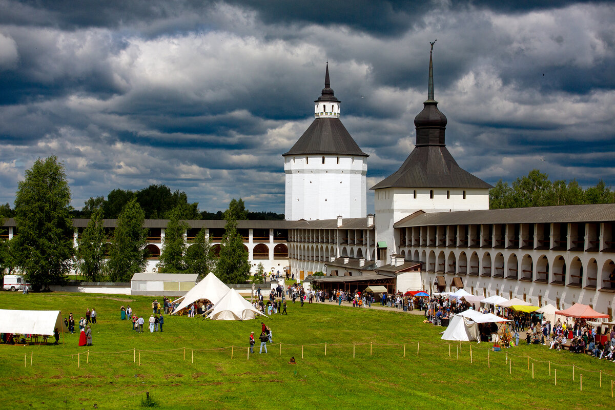 Монастырь - Александр Силинский