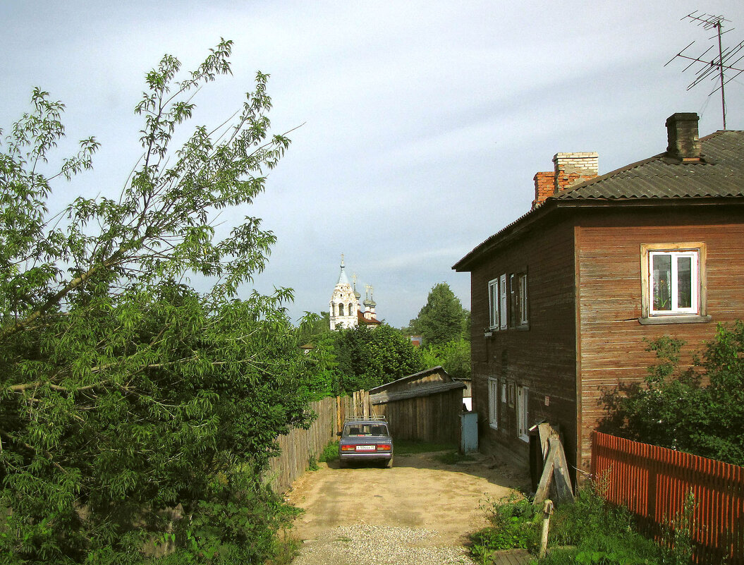 Жилой дом и Церковь Благовещения Пресвятой Богородицы - Александр Ильчевский 