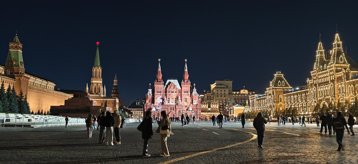 Вечерняя Москва - <<< Наташа >>> Вечерняя Москва - <<< Наташа >>>