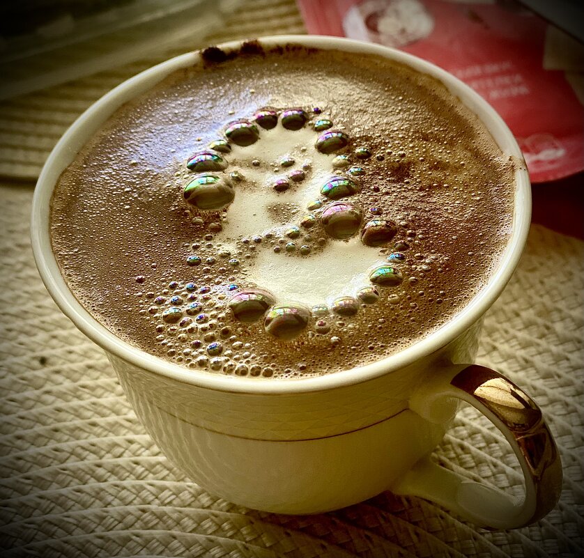 Утро. Кофе. Парейдолия.. - Alexey YakovLev