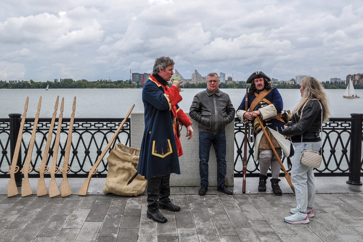 На Петровской набережной можно было окунуться в петровскую эпоху - Татьяна Машошина