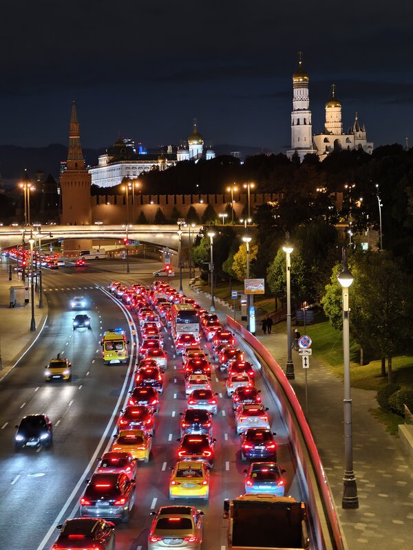 Вечерняя Москва - <<< Наташа >>>