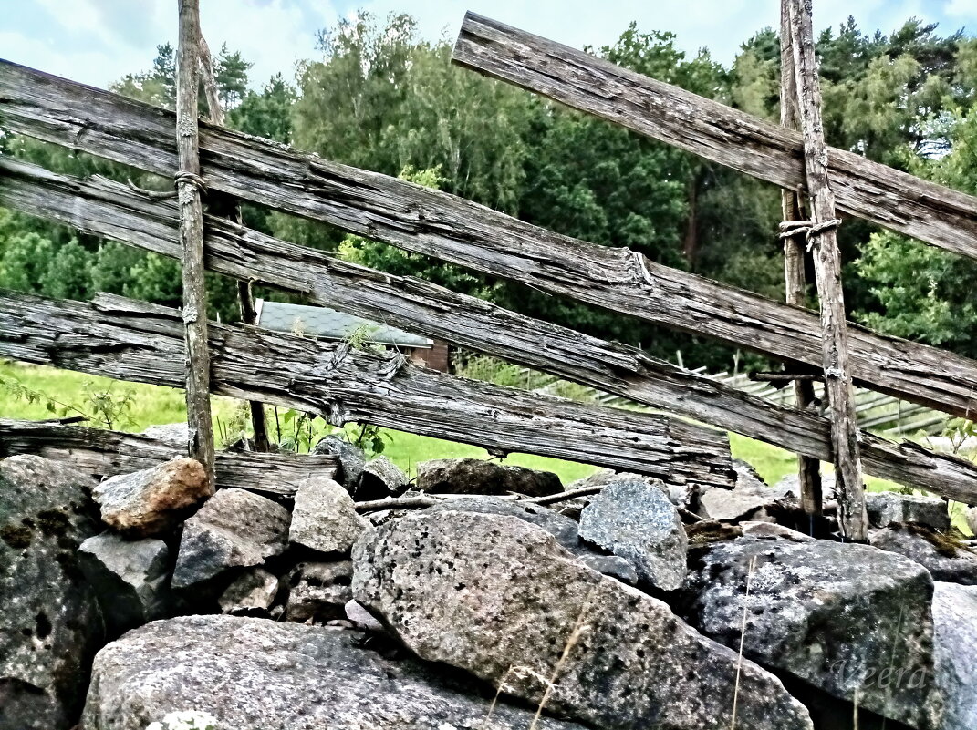 Жердевой забор - Veera V Жердевой забор - Veera V