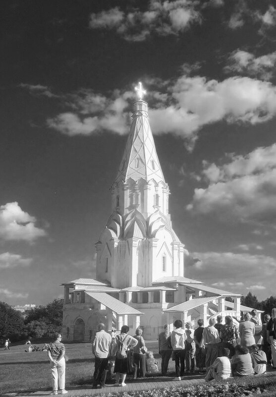 ..белоснежная церковь Вознесения.. - galalog galalog