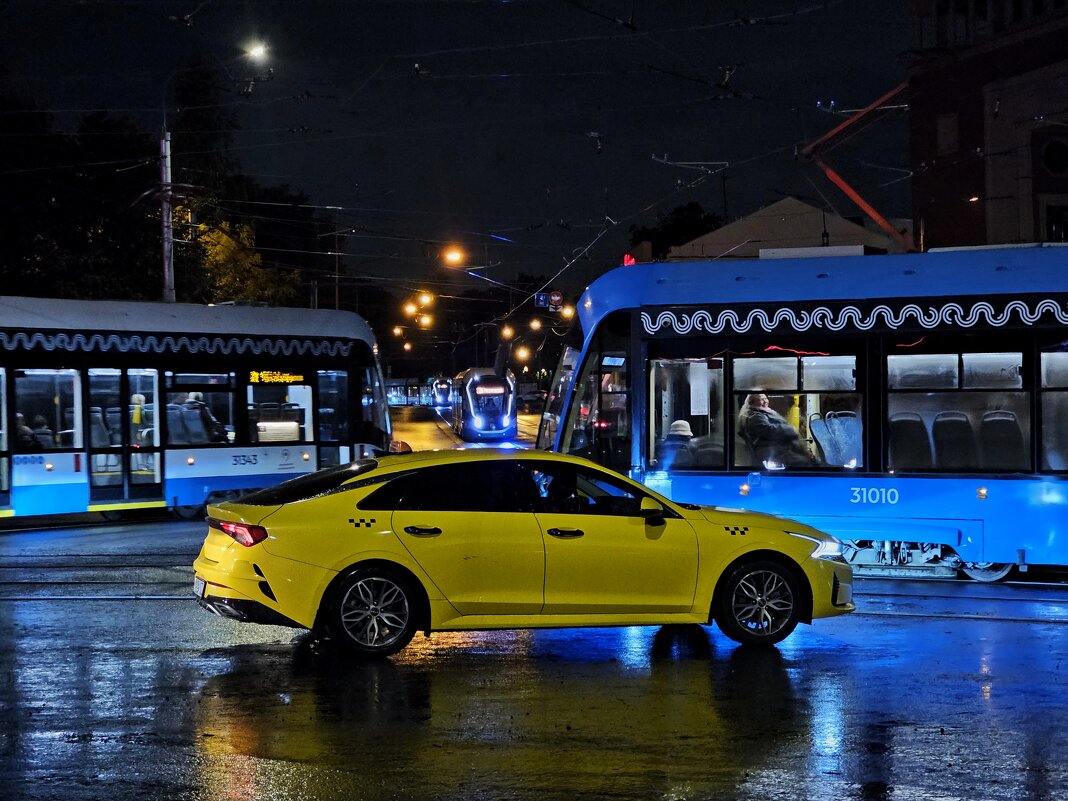 Яркое вечернее движении - Мария Яковлева