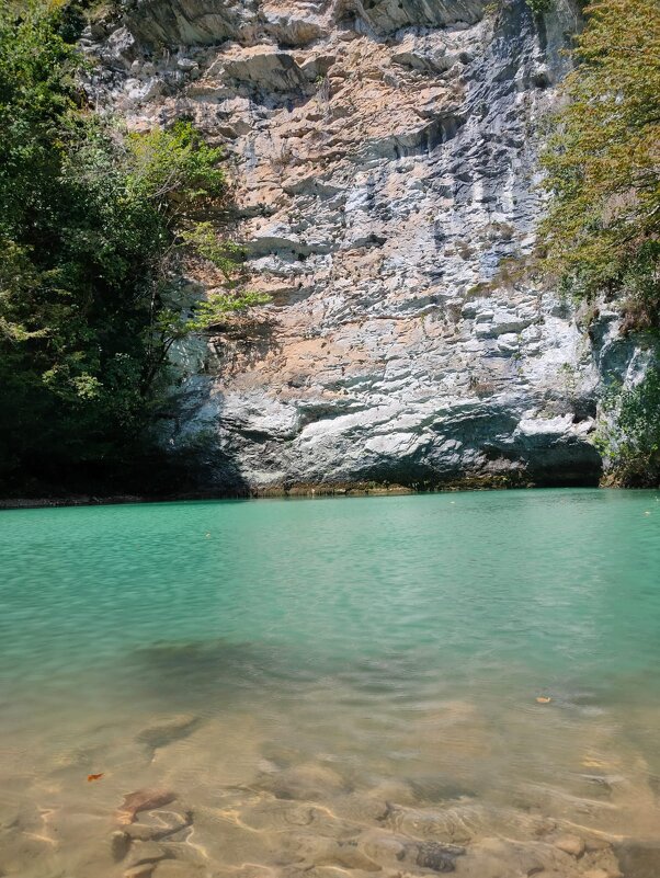 Абхазия. Голубое озеро - Ирэн Абхазия. Голубое озеро - Ирэн