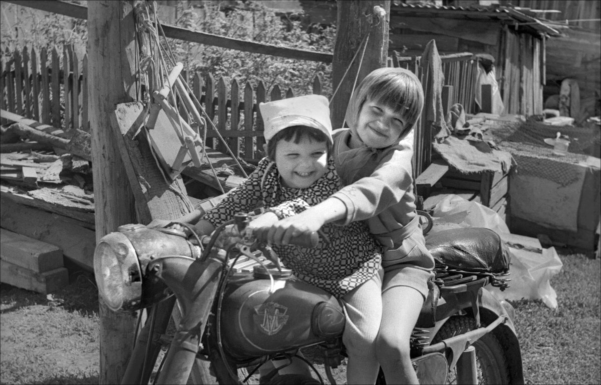 СЁСТРЫ - Александр Кустов