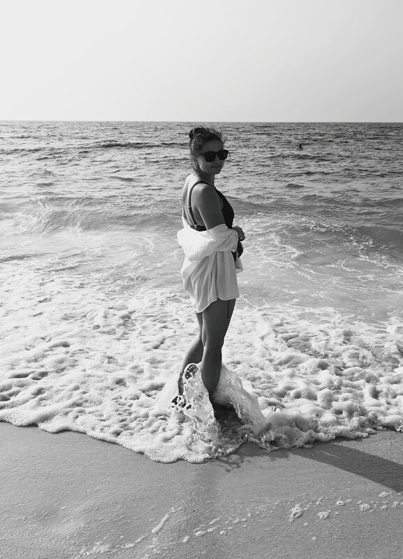 Девушка у моря - Надежда 