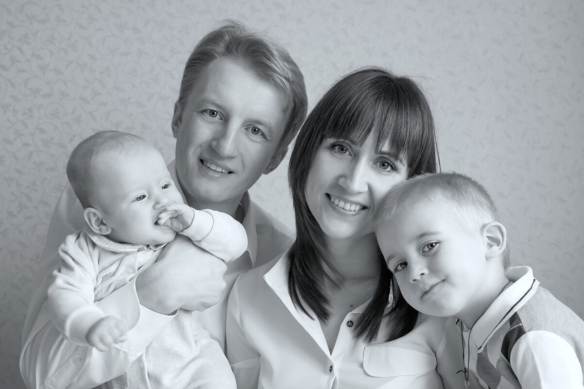 Семейный портрет для семейного альбома... - Ирина С