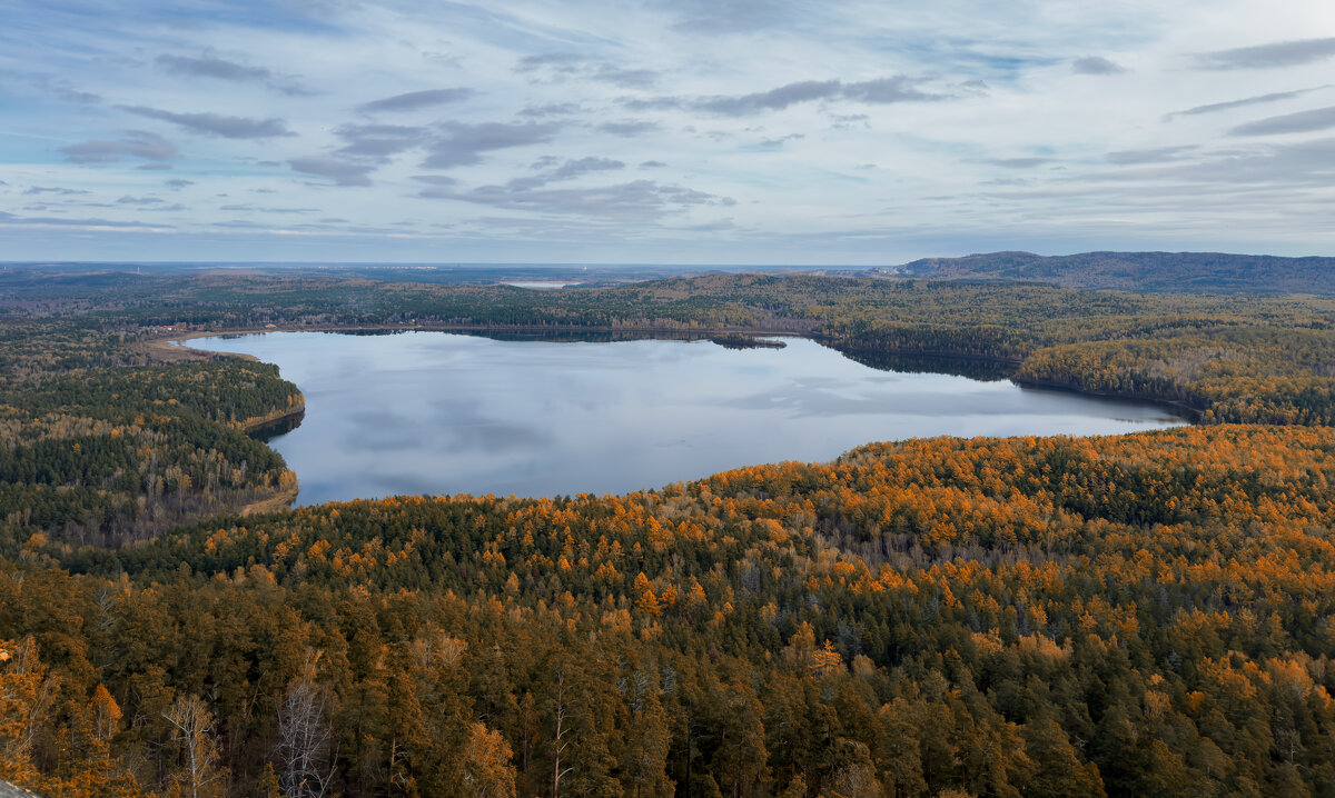 Зеркало осени. - Сергей Адигамов