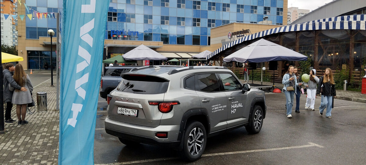 На парковке. - Радмир Арсеньев