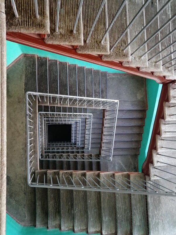 ЗАБРАВШИСЬ ВВЕРХ, Я ОГЛЯНУЛСЯ ВНИЗ - Юрий Вовк