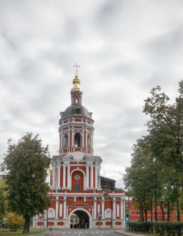 Надвратный храм в честь праведных Захарии и Елисаветы - Andrey Lomakin