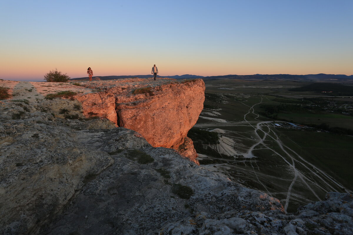 На Белой Скале - Ninell Nikitina
