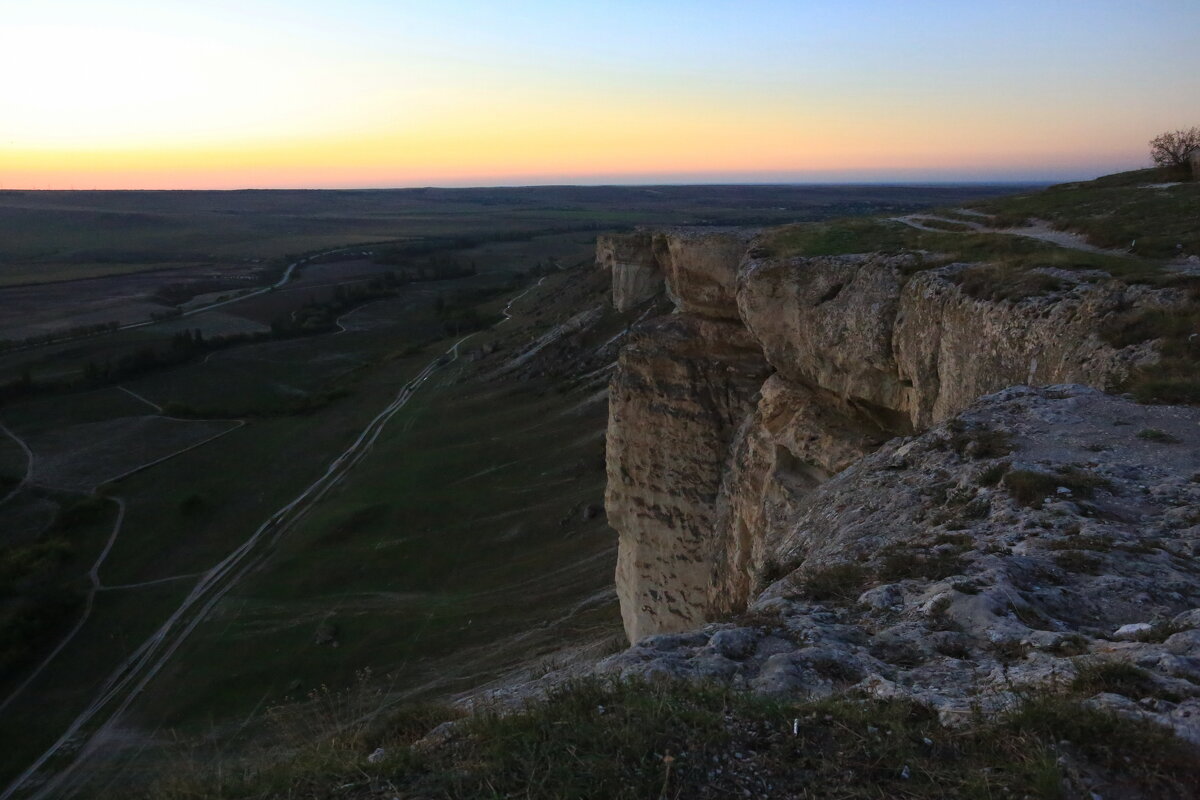 На Белой Скале - Ninell Nikitina