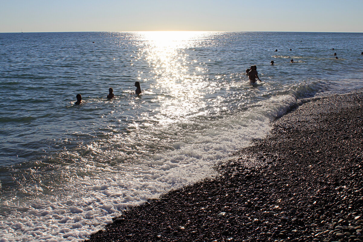 Жаркий день октября - Татьяна Лютаева