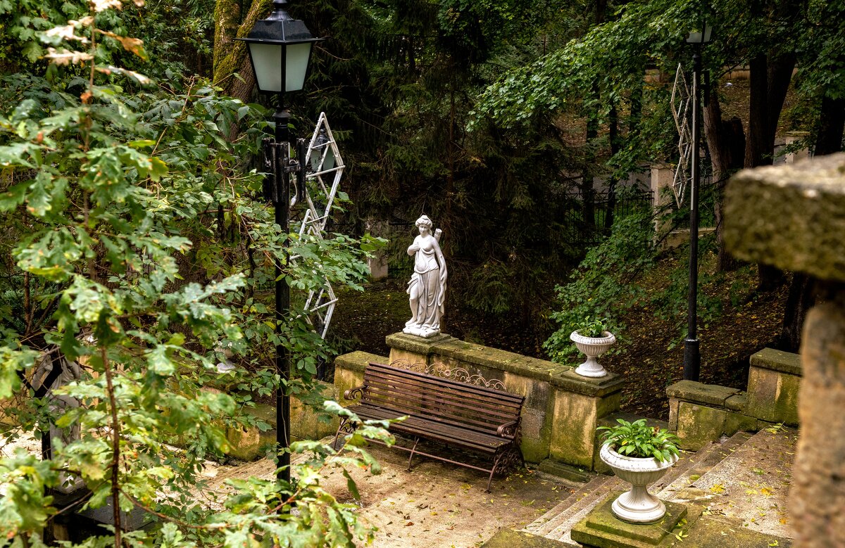 Кисловодский парк. - Yuri Chudnovetz