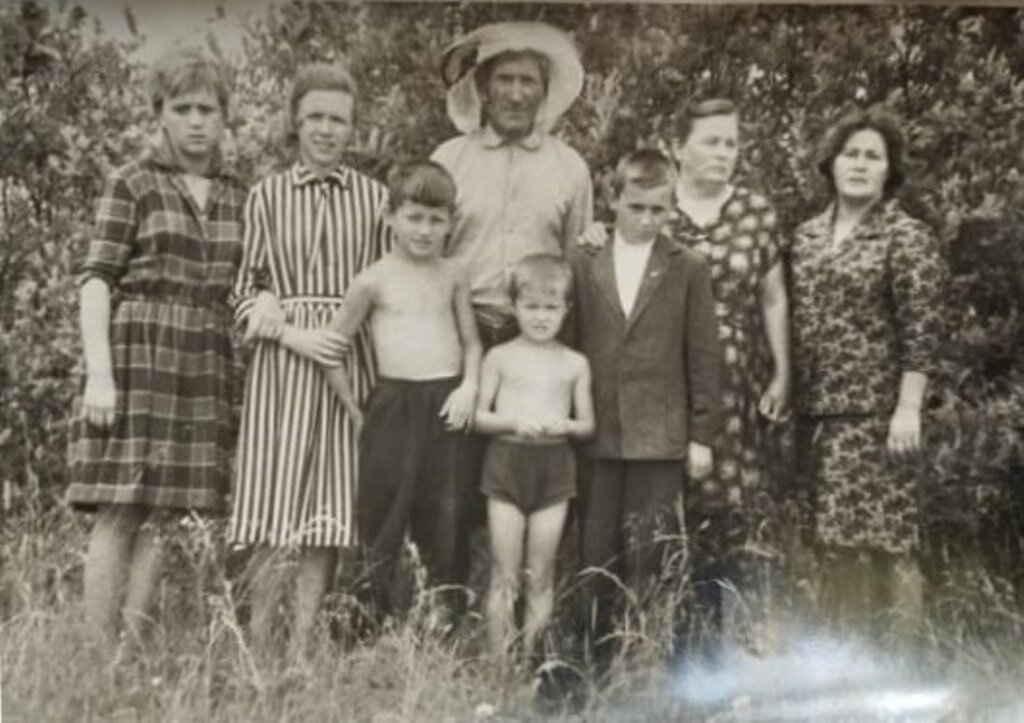 Жители д.Белошкино - Артем 