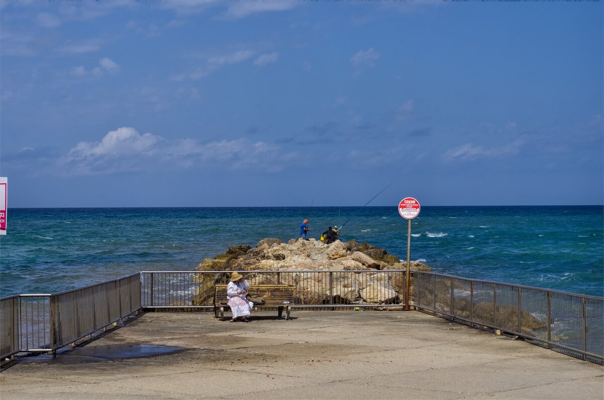 Израиль  Средиземное море *Рыбаки *2025г- - ujgcvbif 