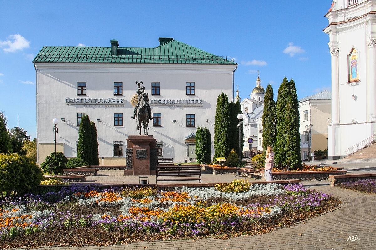 *** - Роланд Дубровский *** - Роланд Дубровский