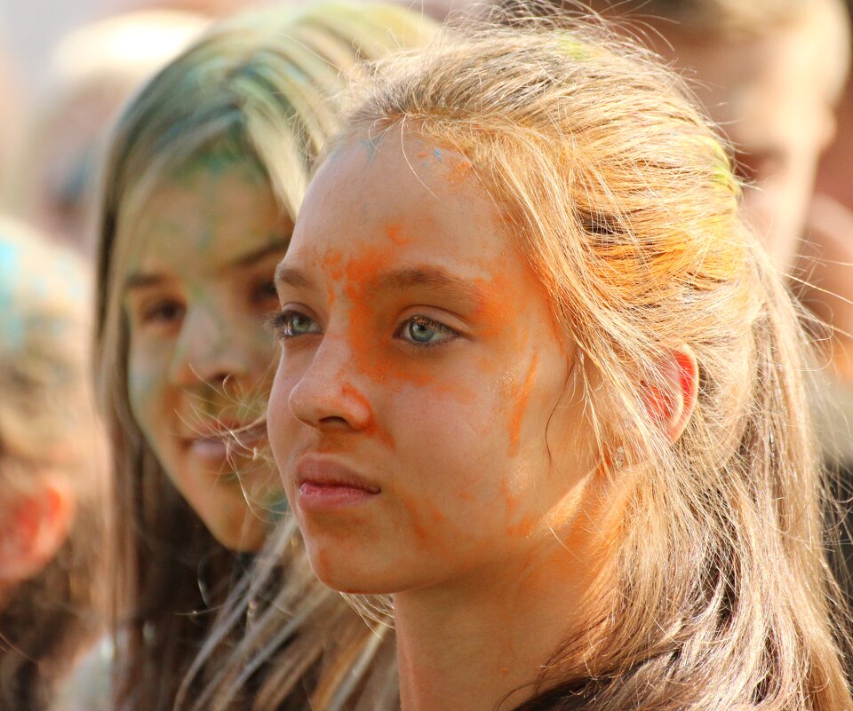 Портрет коллеги с битвы подушками и фестиваль красок. - Владимир59 Портрет коллеги с битвы подушками и фестиваль красок. - Владимир59