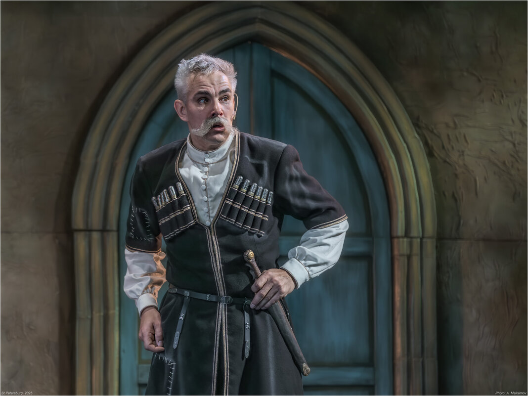 Актёр Дмитрий Гирев в роли Вано Пантиашвили (князь). - Александр Максимов Актёр Дмитрий Гирев в роли Вано Пантиашвили (князь). - Александр Максимов