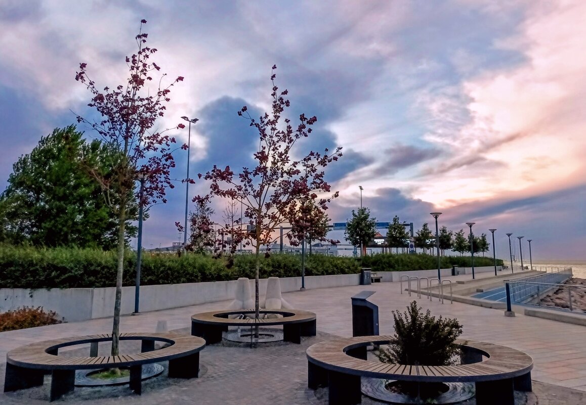 Закат на набережной Финского залива - Veera V