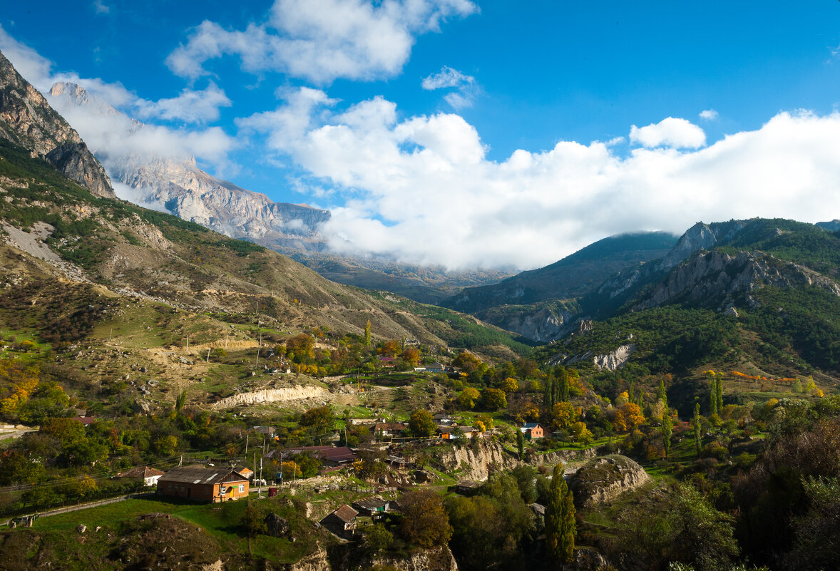 осень в селе - Батик Табуев осень в селе - Батик Табуев