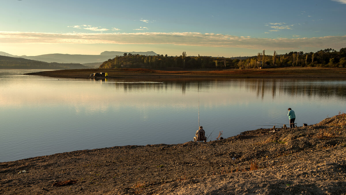 Утро на озере. - Сергей Воротников Утро на озере. - Сергей Воротников