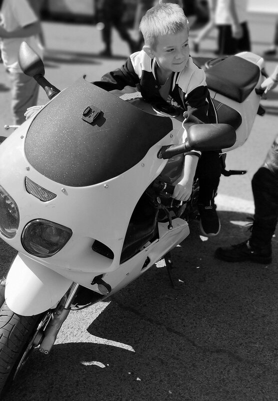 За рулём - Радмир Арсеньев