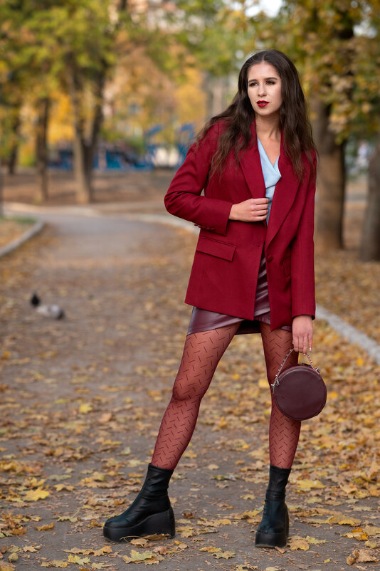 Мария в парке, в стильном осеннем образе - Viktoria Anufrieva