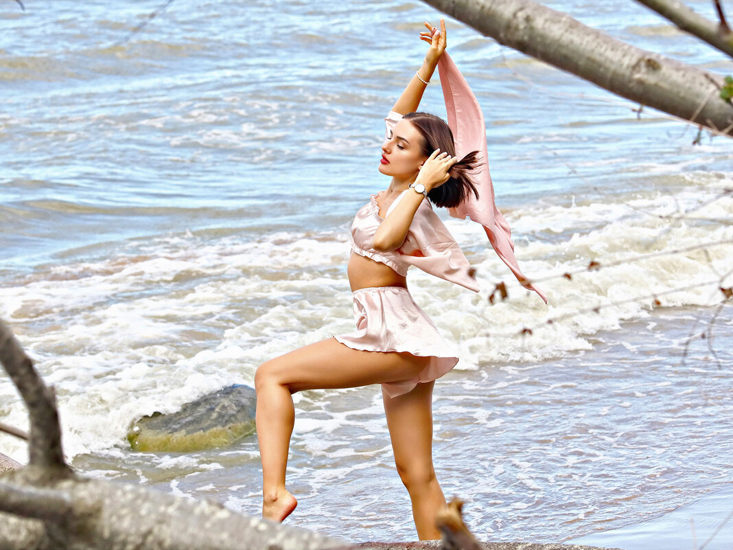 Развевающийся купальник (3) - Игорь Парв