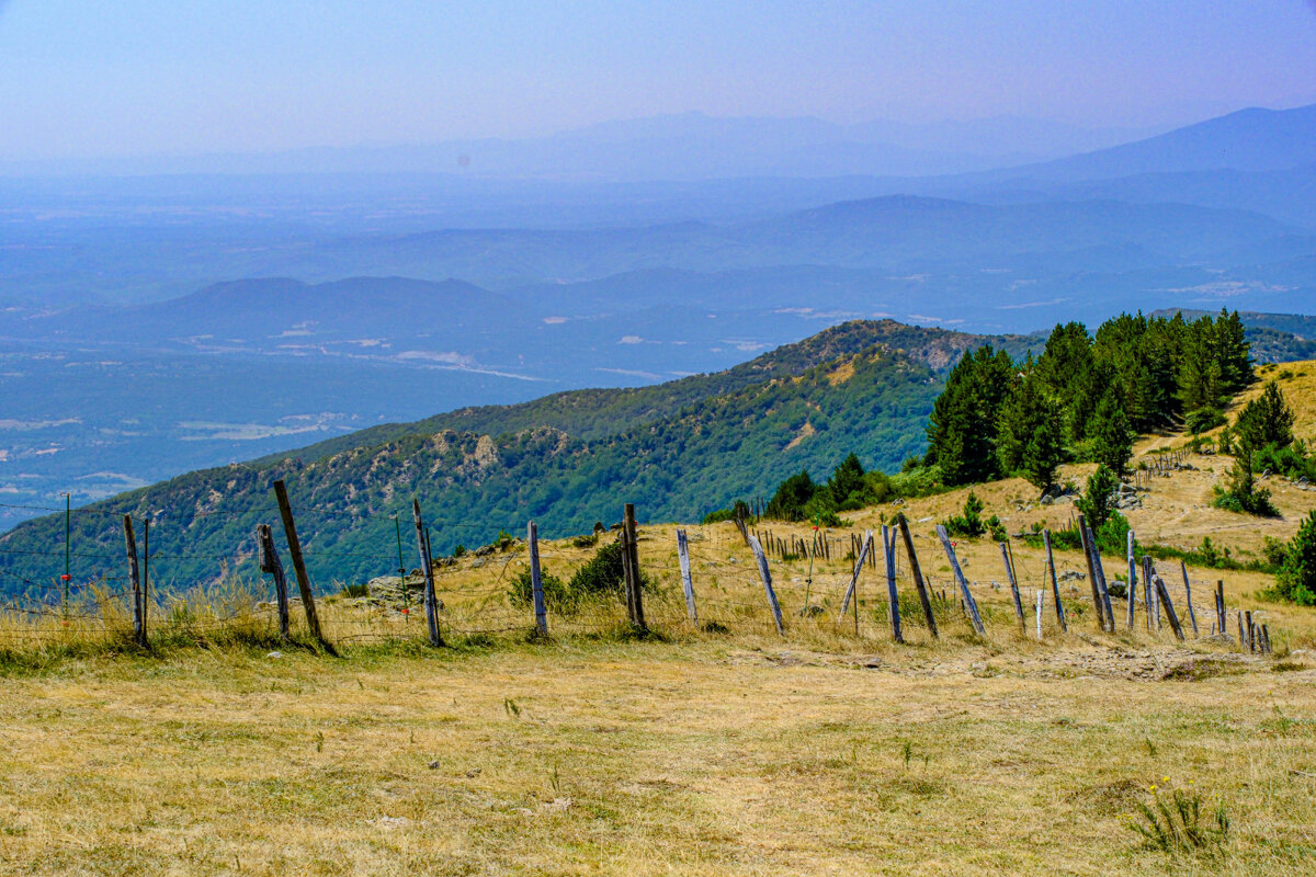 Граница между Францей и Испаней - Георгий А Граница между Францей и Испаней - Георгий А