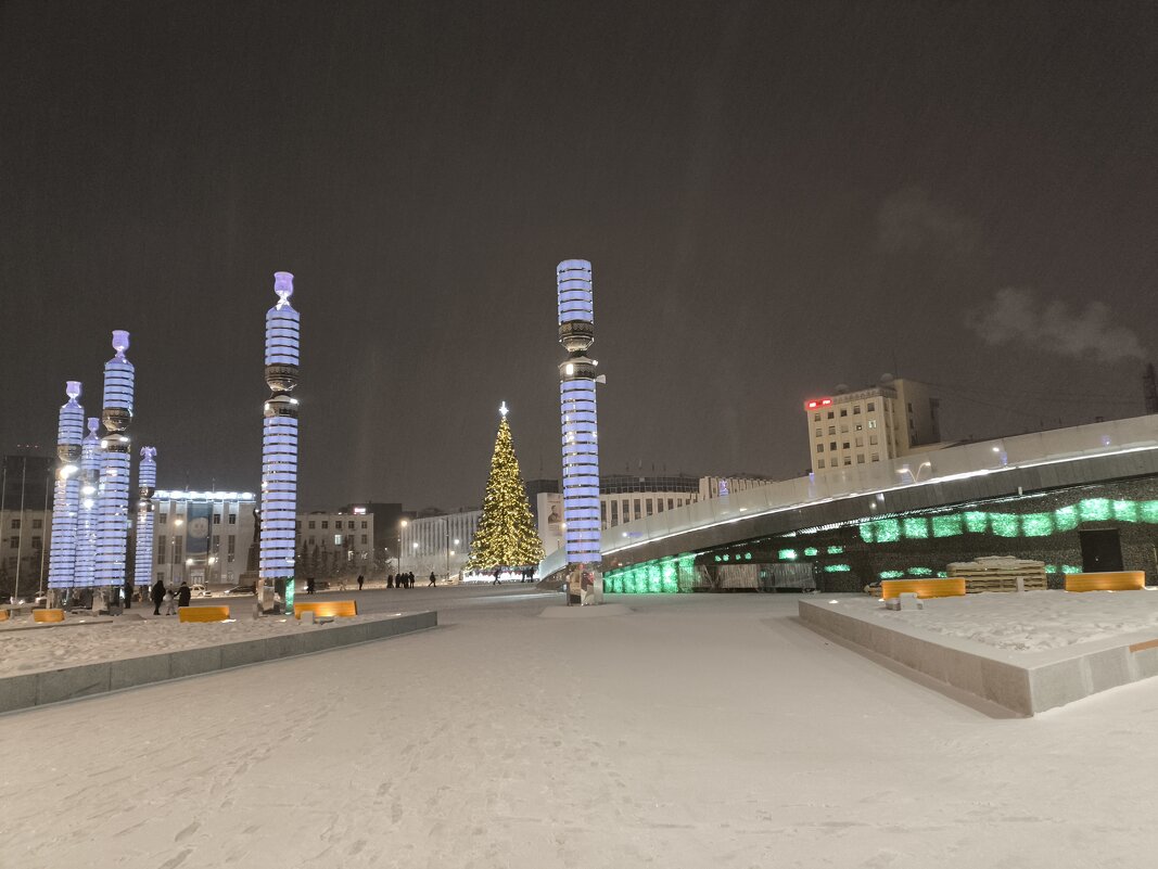 Площадь Республики (бывш. Ленина) - Anna Ivanova