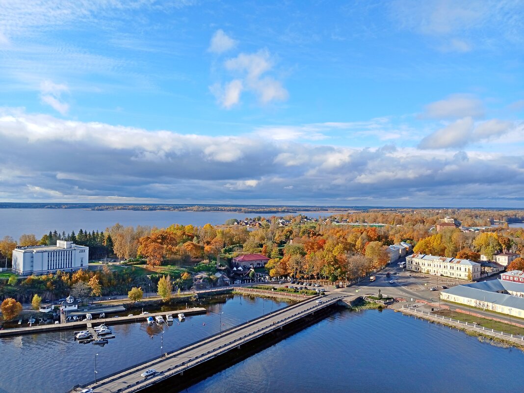 Вид с башни св. Олафа в сторону Монрепо . - Лия ☼ Вид с башни св. Олафа в сторону Монрепо . - Лия ☼
