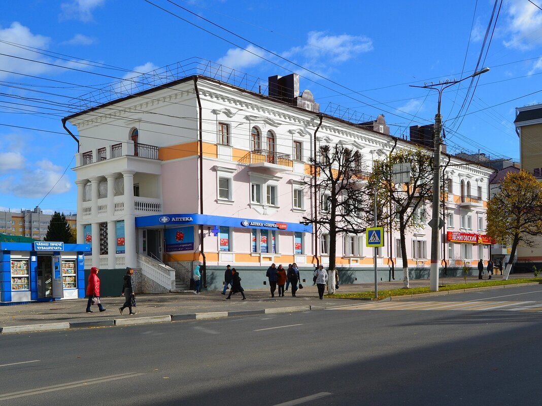 Чебоксары. Дом по пр. Ленина 3. - Пётр Чернега