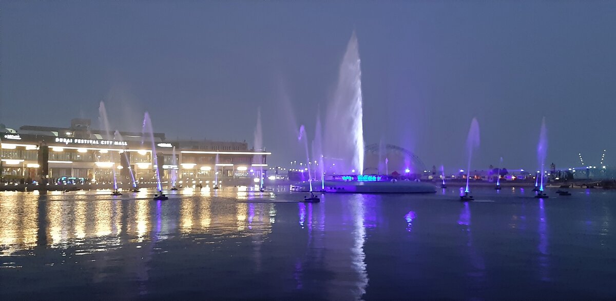 Шоу фонтанов на Фестиваль-сити - Ольга 