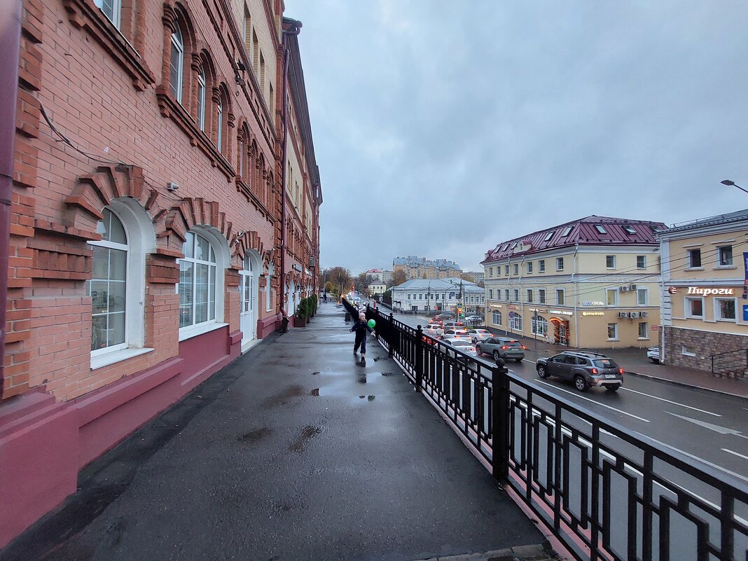 "Красные ряды" - Артём 