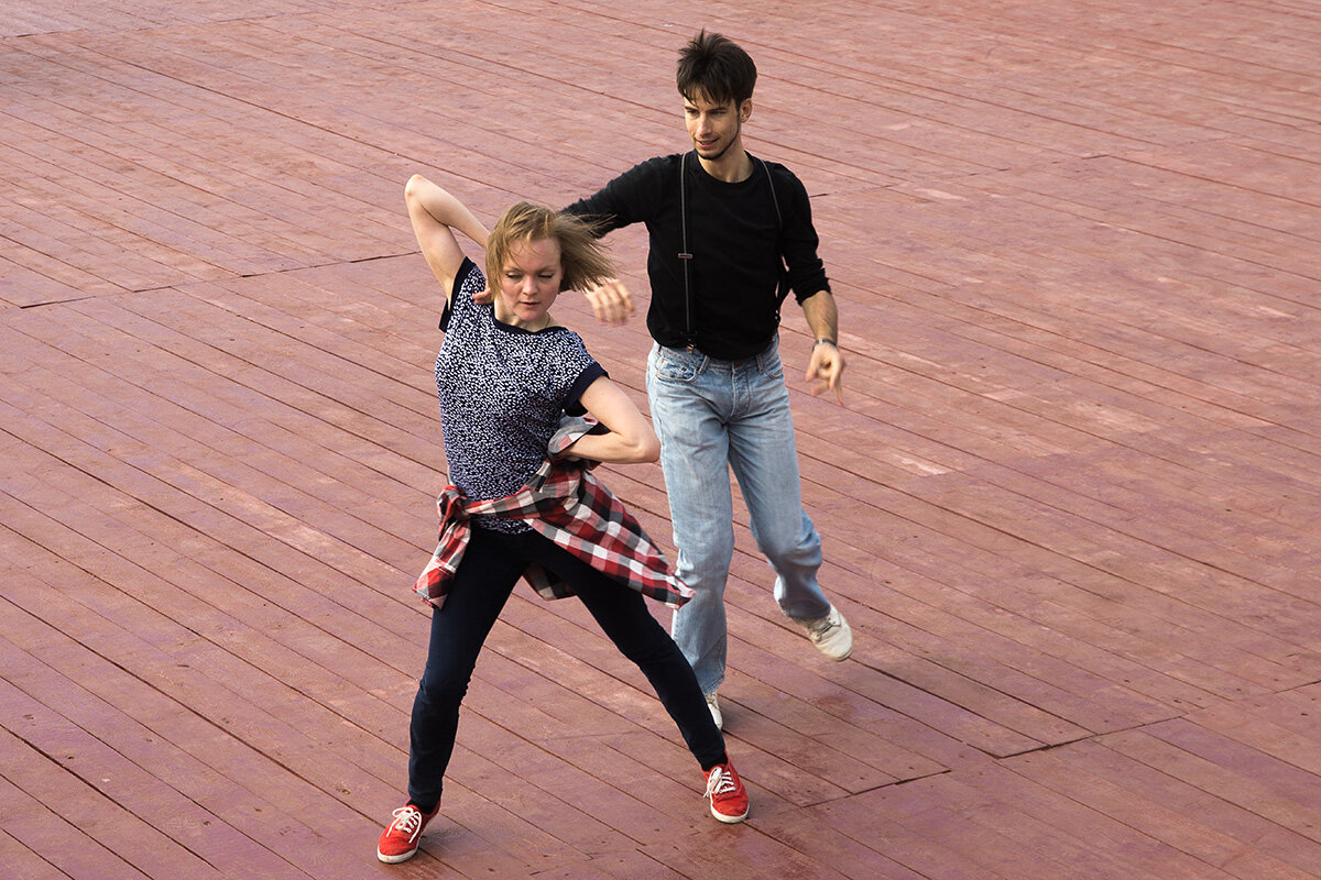 На танцплощадке - Yury Mironov На танцплощадке - Yury Mironov