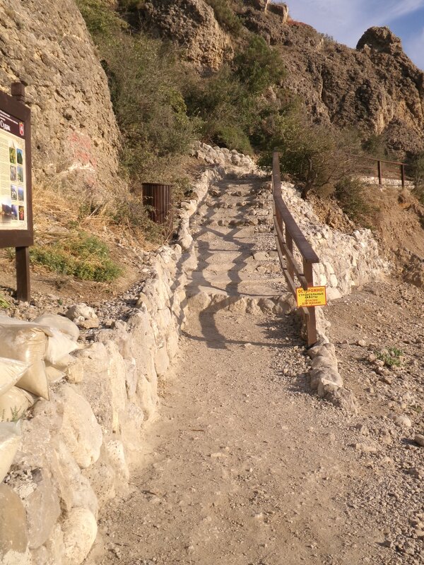 Алчак, туристическая тропа - Сергей Антонов Алчак, туристическая тропа - Сергей Антонов