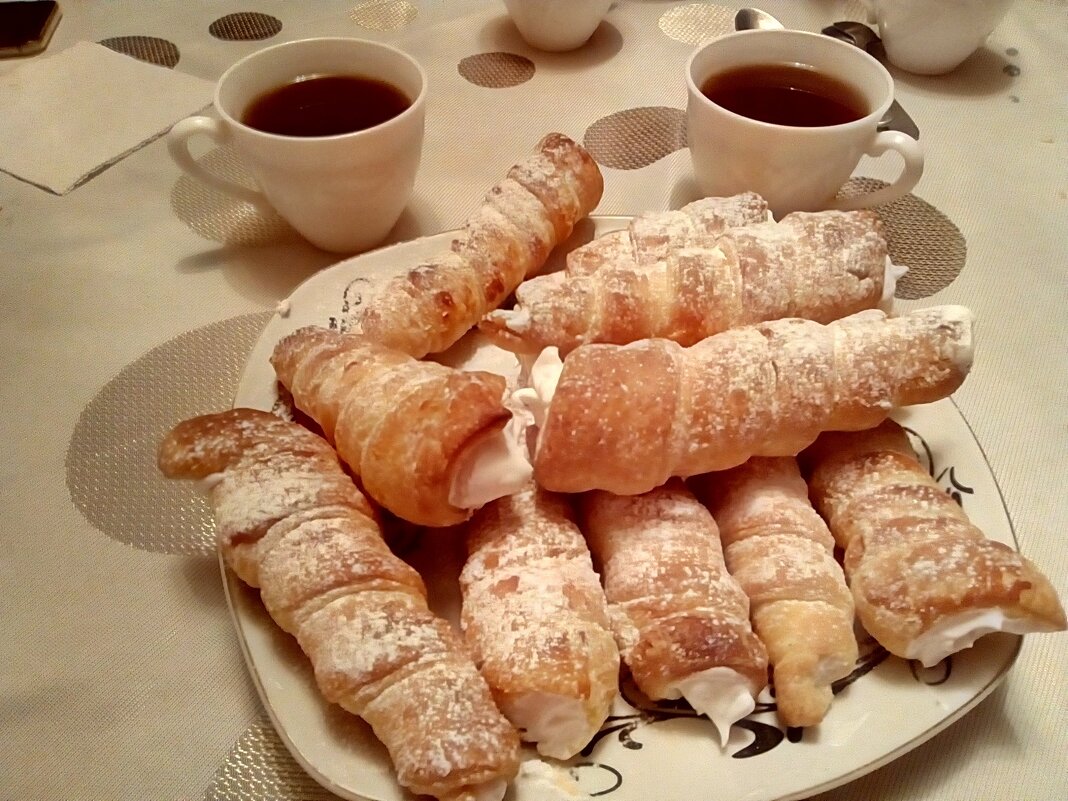 Заварные трубочки... - Андрей Хлопонин