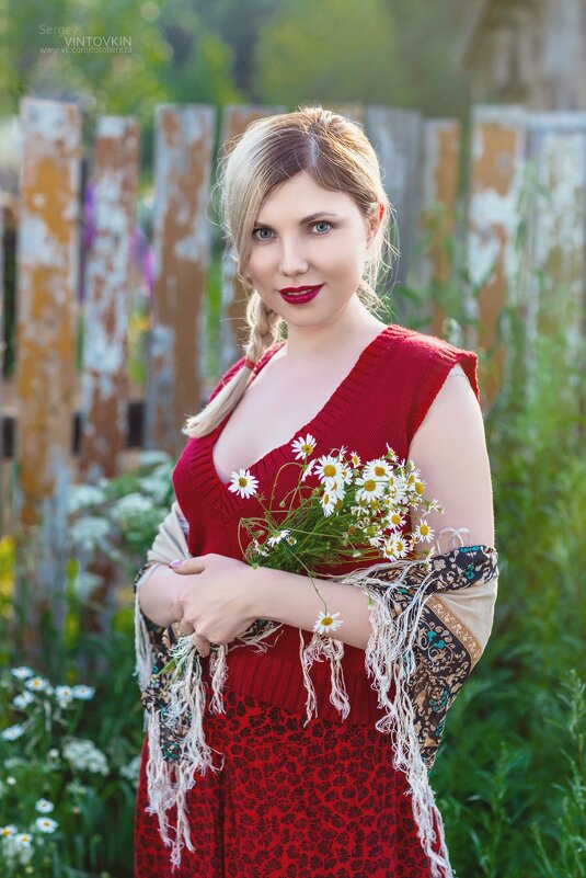 Девушка с ромашками - Сергей Винтовкин Девушка с ромашками - Сергей Винтовкин