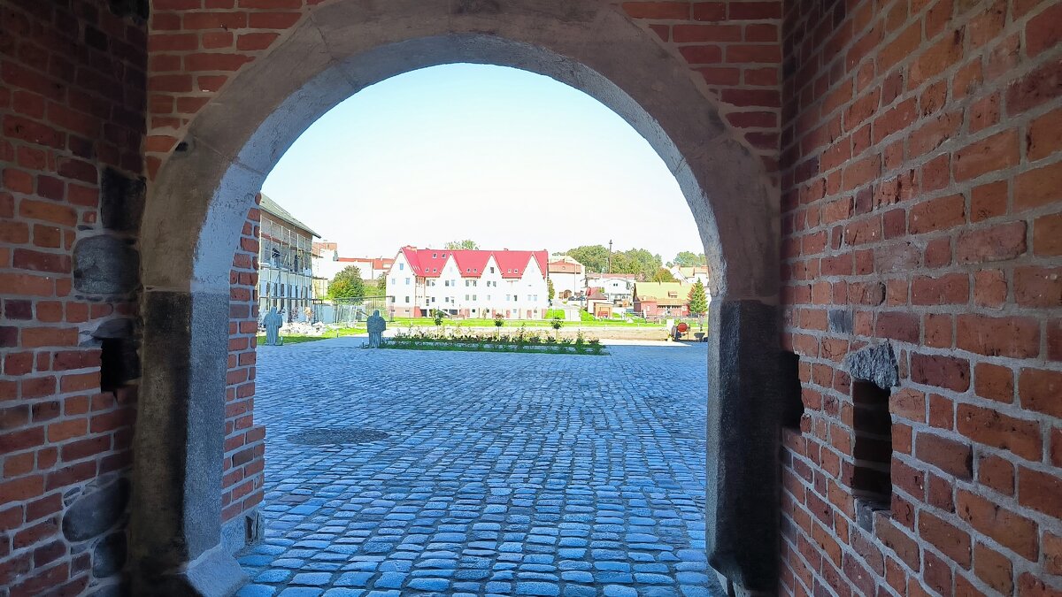 Гвардейск. Замок Тапиау. - Ольга 